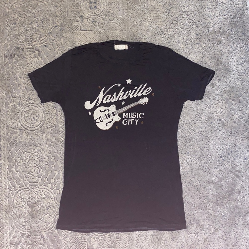 Graphic t-shirt